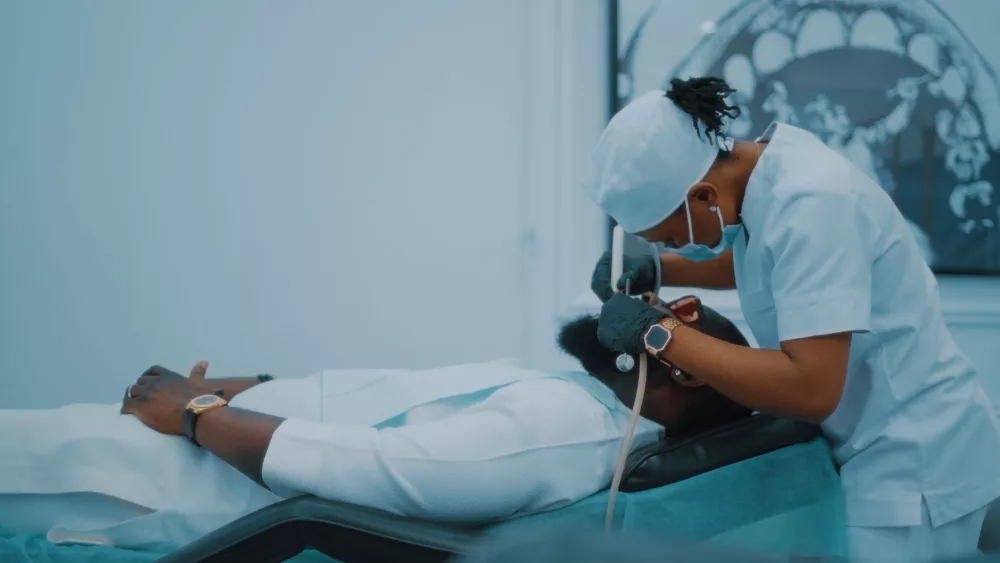 Absolute Dental: Your Partner in Achieving Uncompromising Oral Health